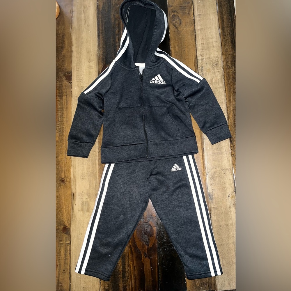 Adidas boys 3t track suit